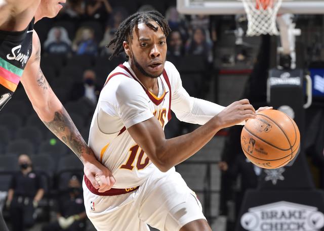 加强基础设 加强基础设