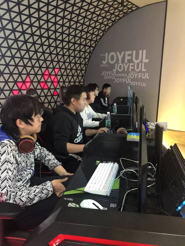 在深入探讨 在深入探讨